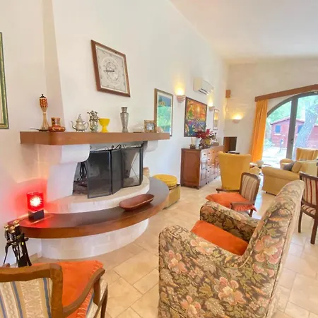 I Trulli Di Giuli - 300 Mq Prázdninový dům La Correggia
