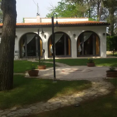 I Trulli Di Giuli - 300 Mq Prázdninový dům *